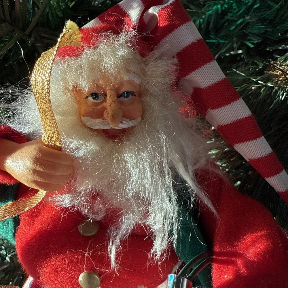 Vintage Animated Santa‎ Bear in Gift Box Ornament **Tested Works**